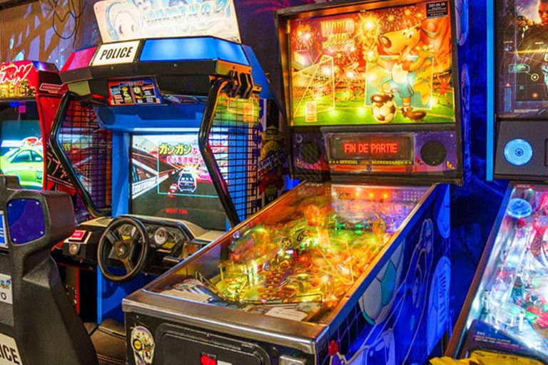 Salle de jeux vidéos Arcade