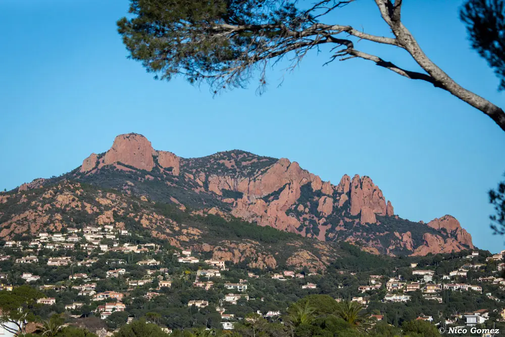 The Esterel massif seen from Saint-Raphaël, red rhyolite rocks plunging into the sea