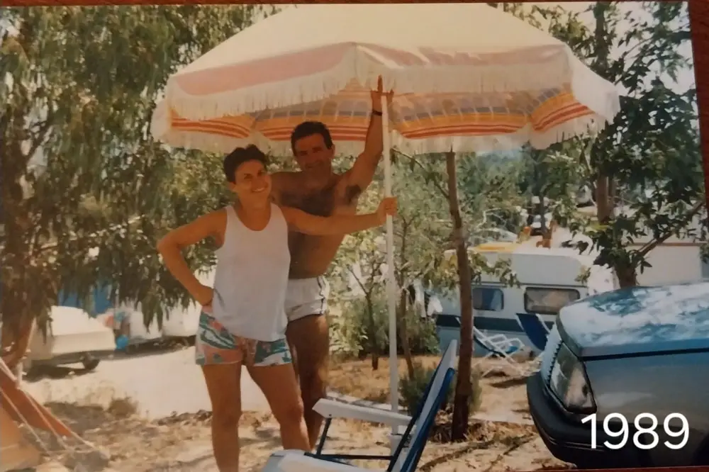 Corinne and René Bertrand on their pitch in 1989 – Esterel Caravaning